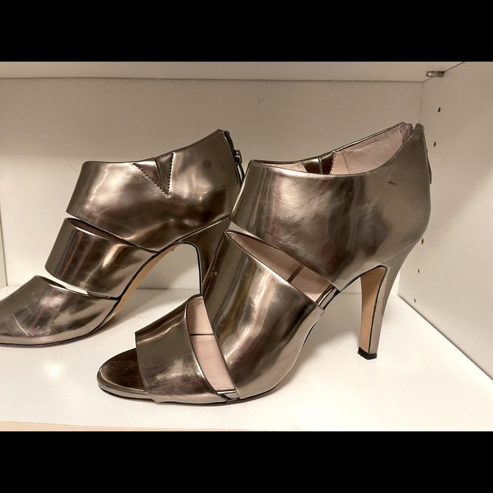 Vince Camuto Heels size 9 1/2